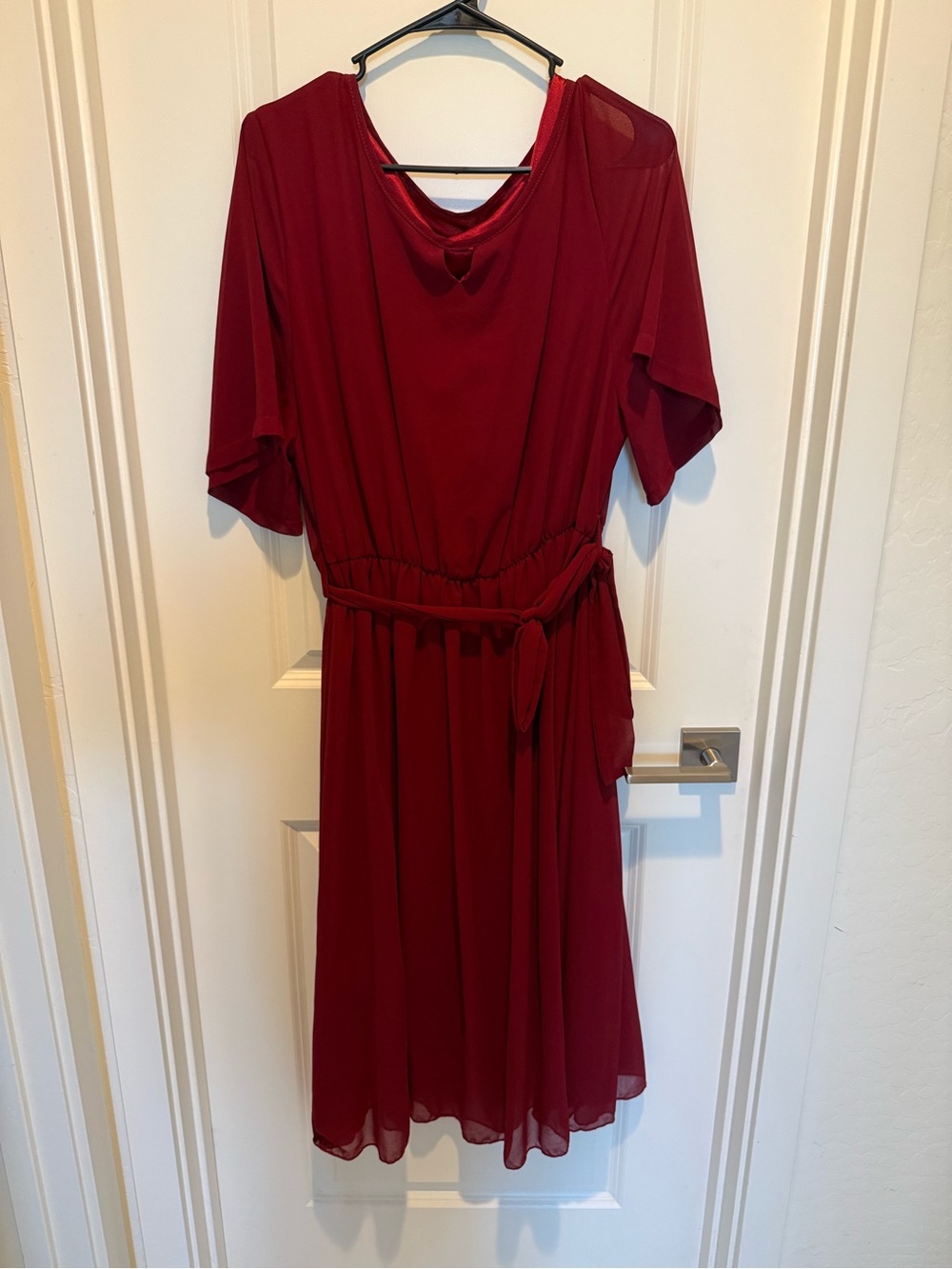 Women's Red Tie-Waist Midi Dress